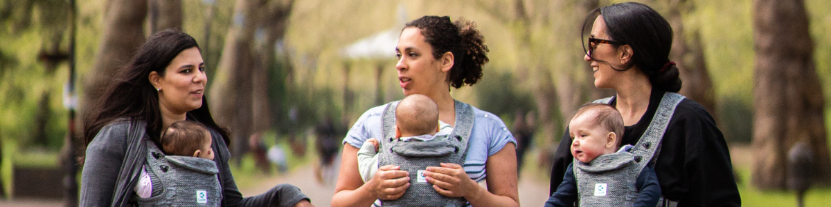 8 ways a babywearing walk benefits your babies development - Carifit